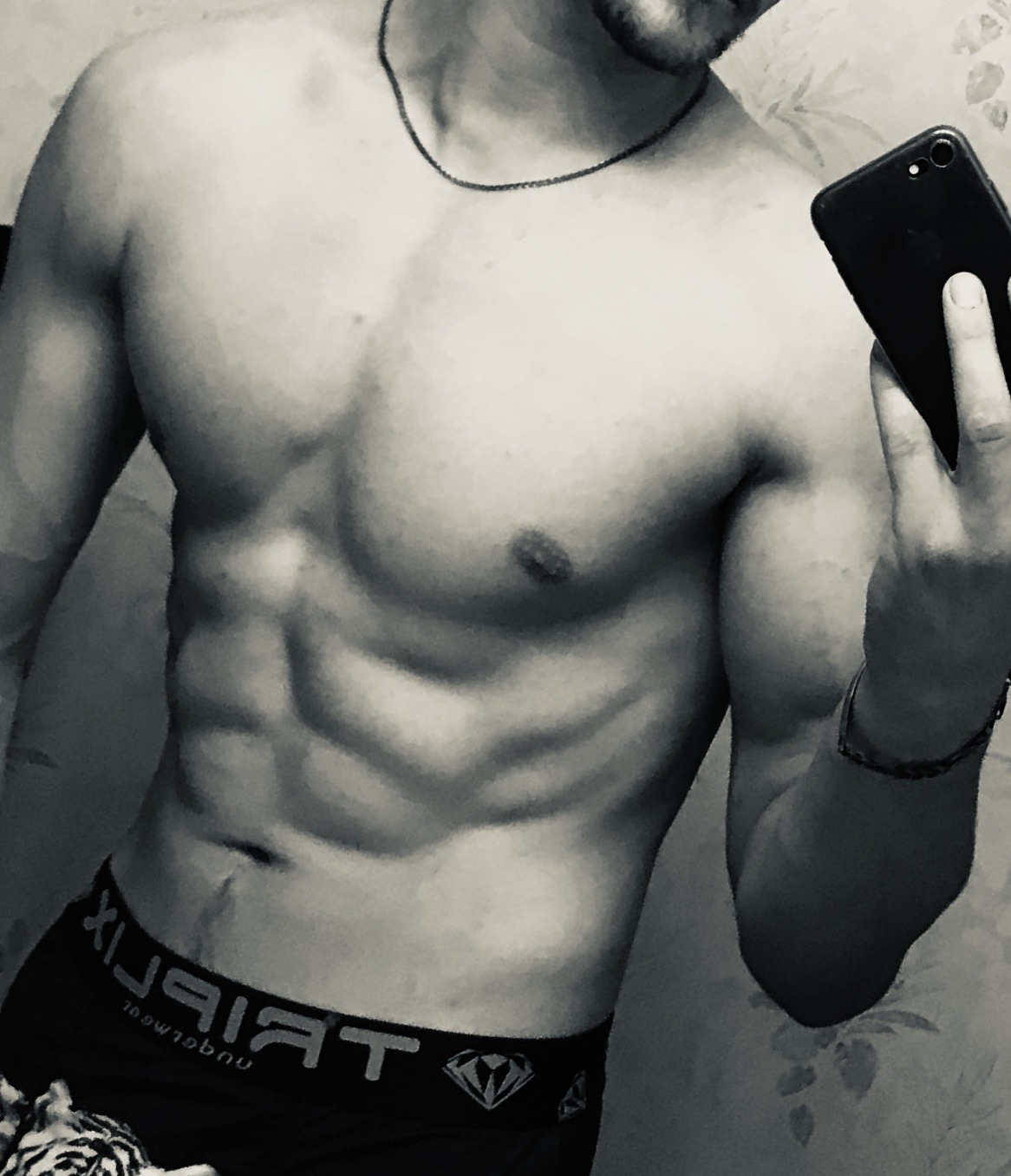 Profil de Eyoub, 27 ans, Échangiste à Pratz