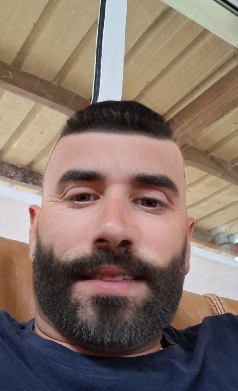 Profil de Hyppolite, 40 ans, Échangiste à Michelbouch