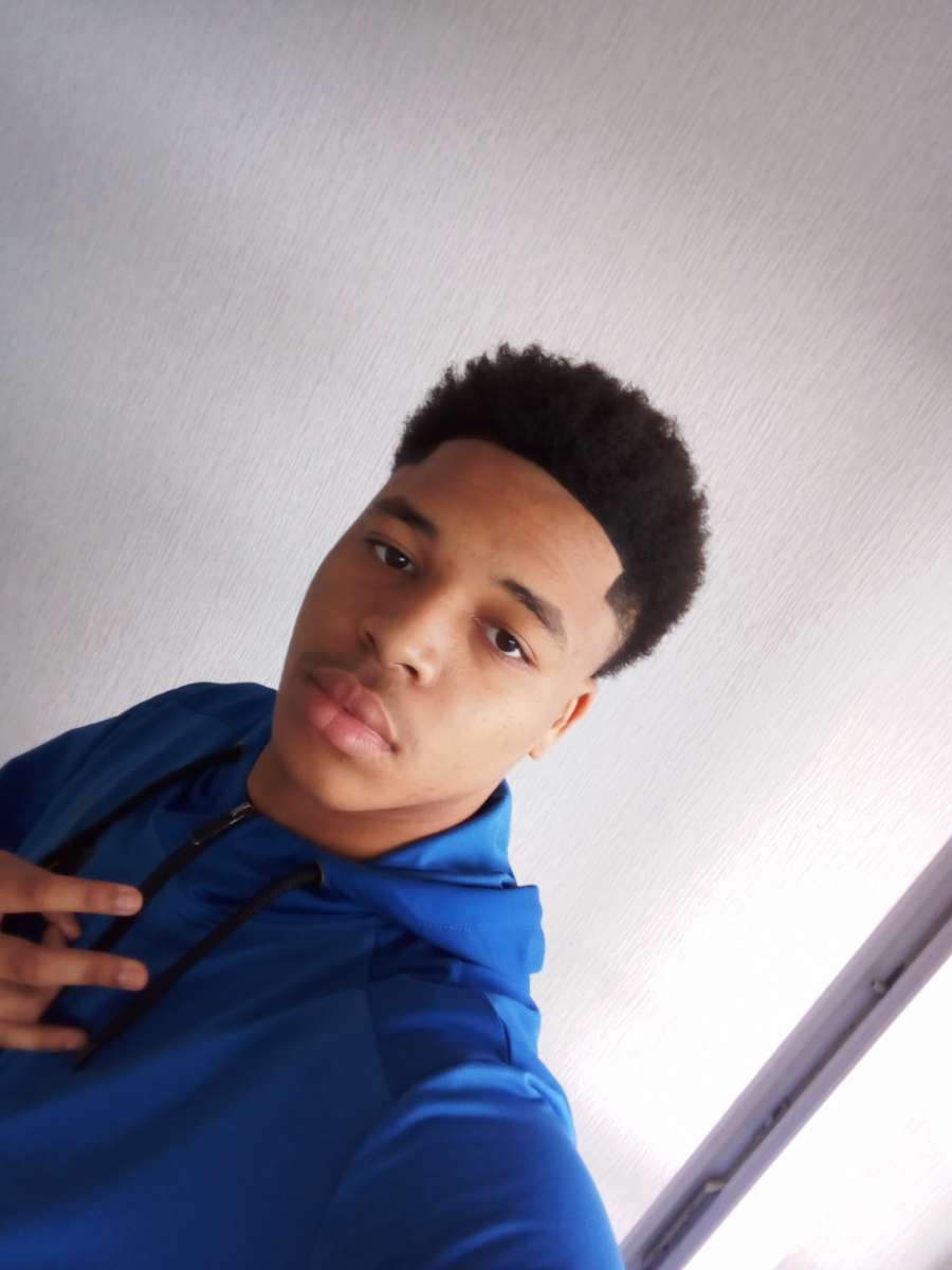 Profil de Wyssem, 20 ans, Échangiste à Hachiville
