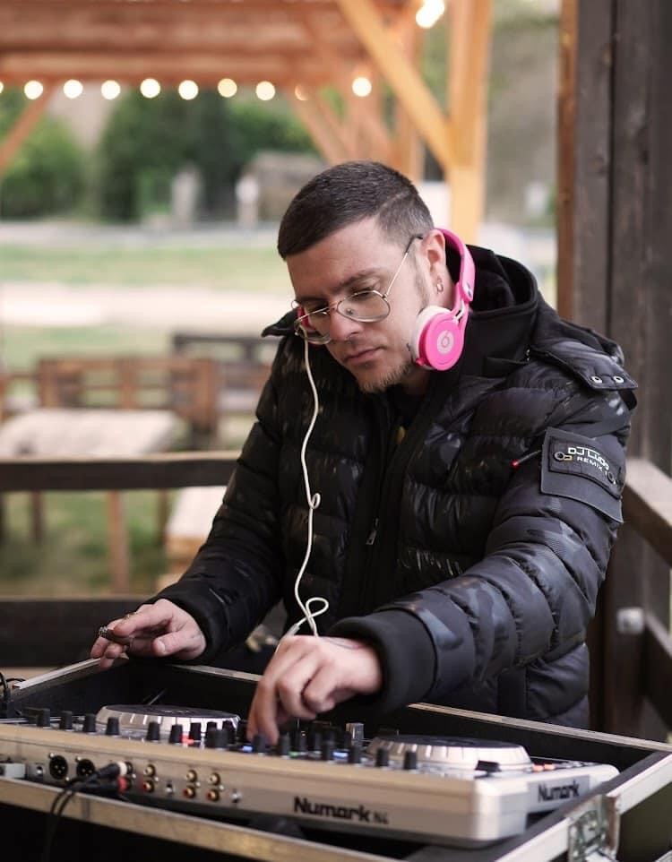 Profil de Junaid, 31 ans, Échangiste à Hinterhassel