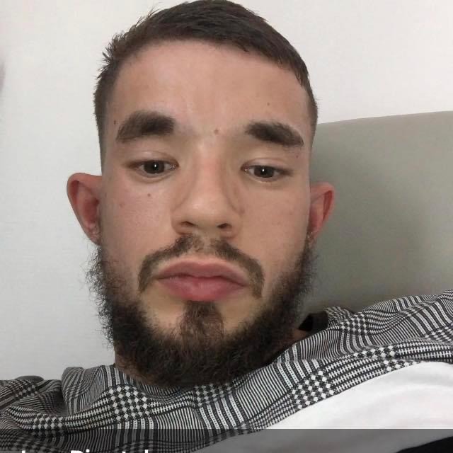 Profil de Cheikhna, 26 ans, Échangiste à Ernzen